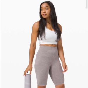 Lululemon Align Super High Rise Short 10" color: Heathered Lunar Rock size 6